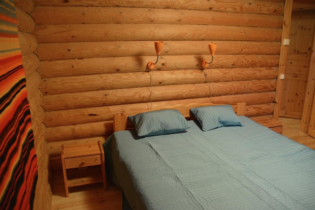 Lomapesae Cottages Pertunmaa Oda fotoğraf
