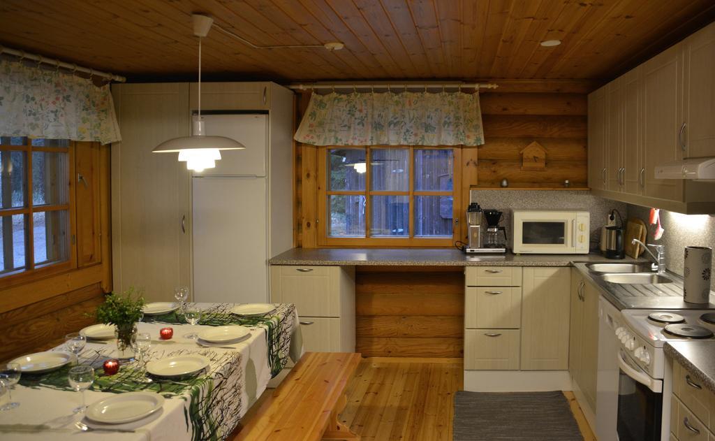Lomapesae Cottages Pertunmaa Oda fotoğraf