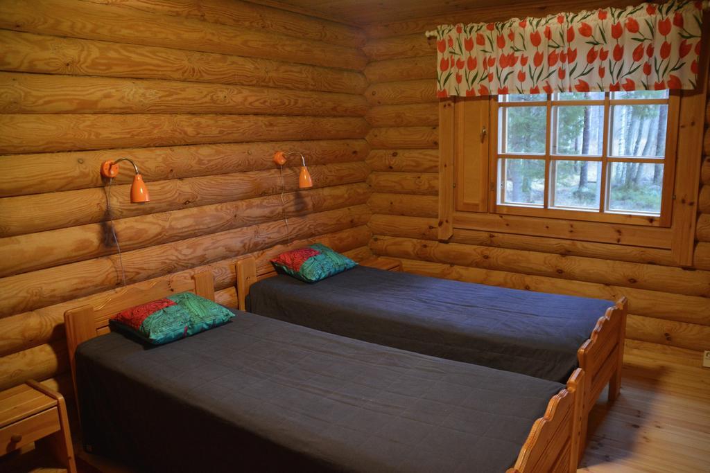 Lomapesae Cottages Pertunmaa Oda fotoğraf