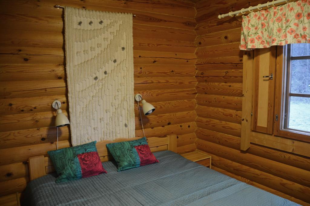 Lomapesae Cottages Pertunmaa Oda fotoğraf