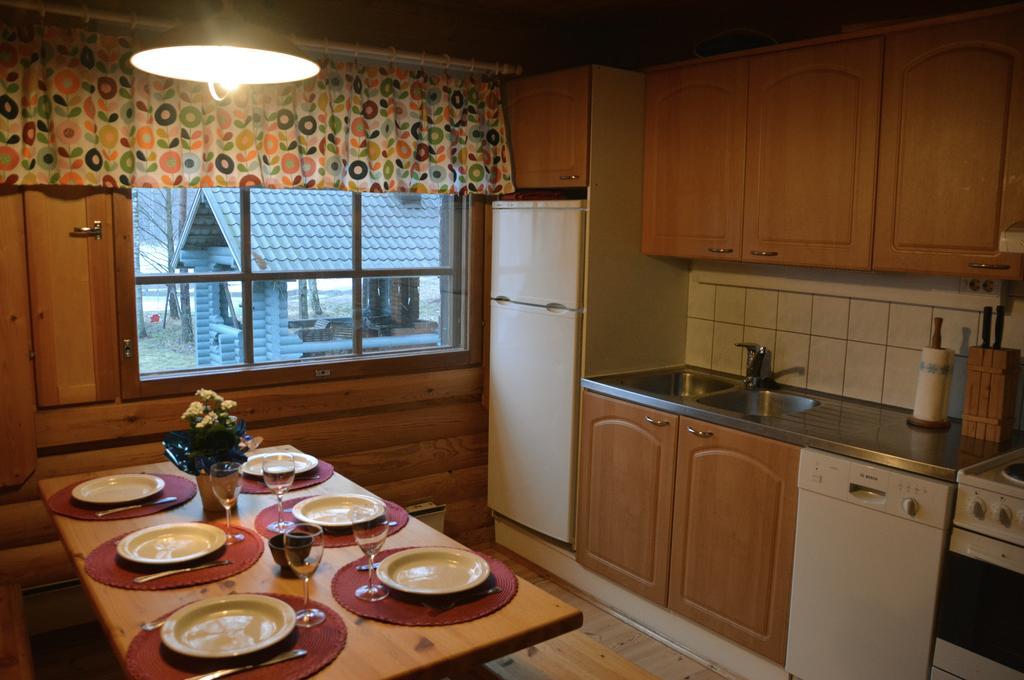 Lomapesae Cottages Pertunmaa Oda fotoğraf