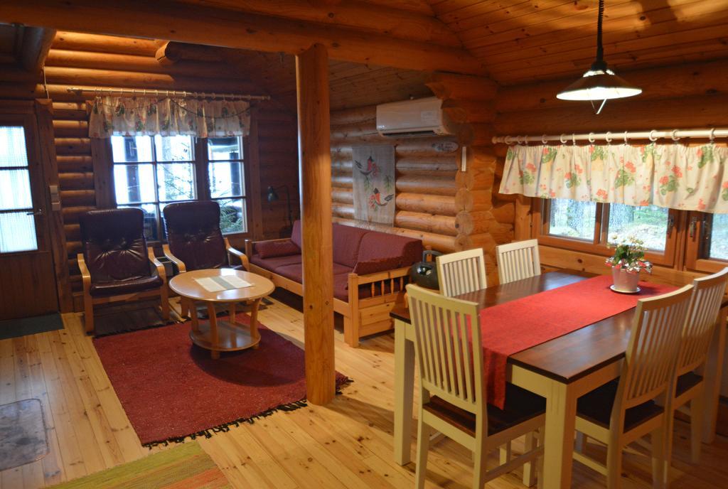 Lomapesae Cottages Pertunmaa Oda fotoğraf