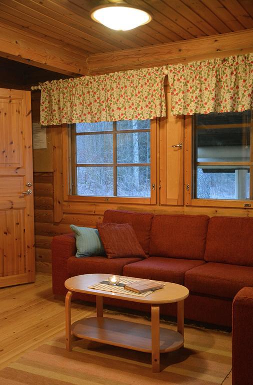 Lomapesae Cottages Pertunmaa Oda fotoğraf